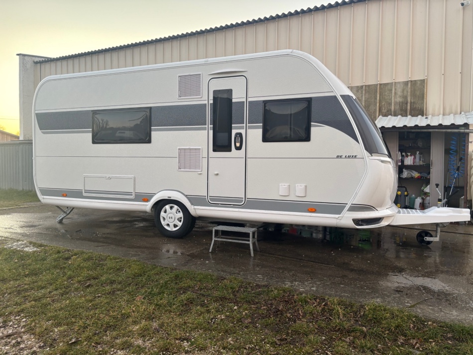 caravane HOBBY DE LUXE 495 WFB modèle 2025